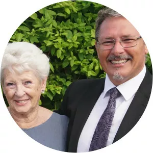 Sun, Sea and Selling HousesSince 2017 - TV program