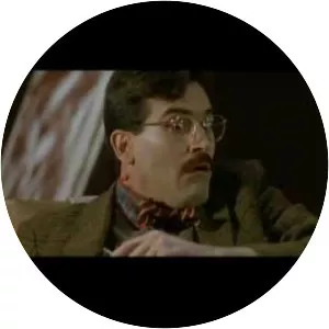 Sundown: The Vampire in Retreat