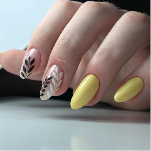 Sunny Nail