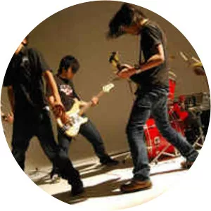 SUNSGRIND - Musical artist