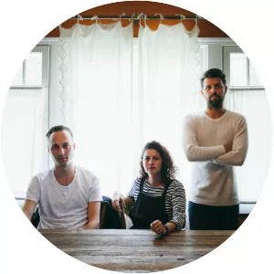 Superhumanoids - Musical group