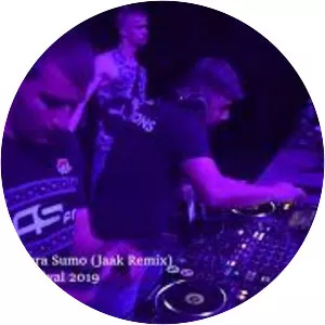 Supertons - Musical artist