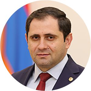Suren Papikyan