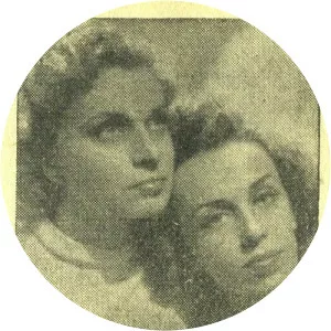 Surorile Kosak - Musical group