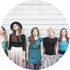 Sus Dungo - Musical group