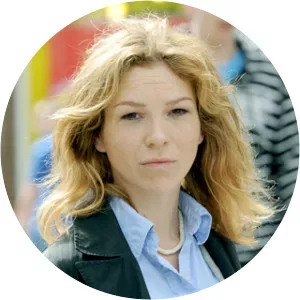 Susan Weeks - Honeysuckle Weeks' mother