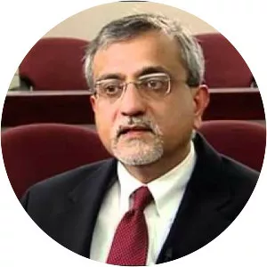 Sushil Vachani - Author