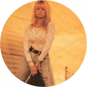 Susie Hatton - Singer