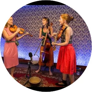 Sutari - Musical group