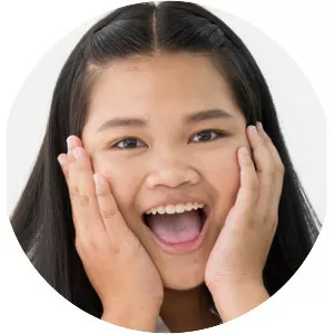 Suthida Hongsa - Actress