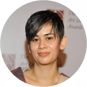 Suttirat Anne Larlarb