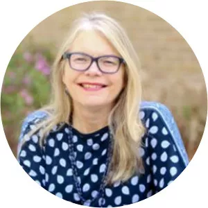 Suzanne Degges-White