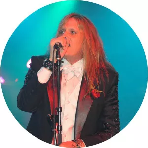 Suzanne Le photograph