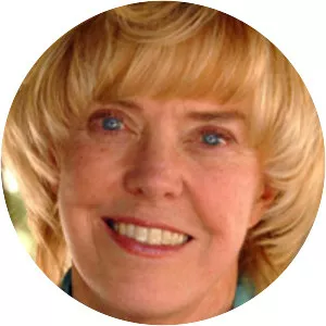 Suzanne Muchnic - Writer