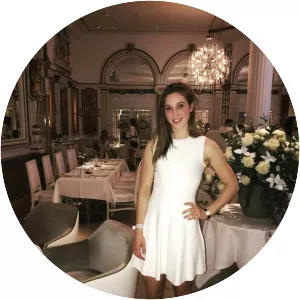 Suzanne Schulting - Dutch speed skater