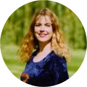 Suzanne Stanzeleit - Musician