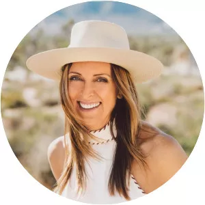 Suzy Batiz photograph