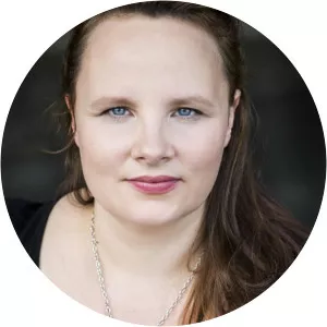 Svenja Hermuth - Actress