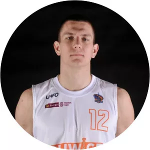 szymon kiwilsza - Basketball player