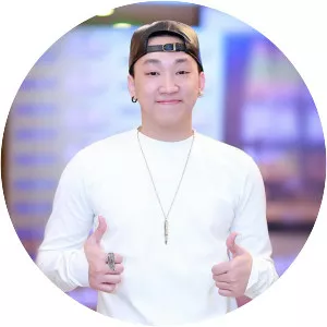 lee7 t-akayz - Musical artist
