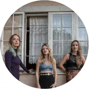 T Sisters - Musical group