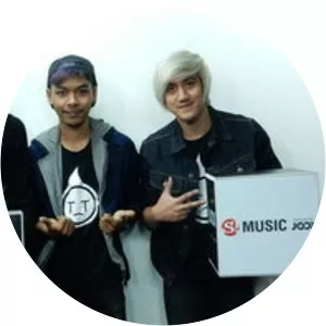 T_ T - Vietnamese painter