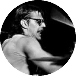 Tage Dirty - Musical artist