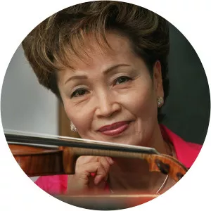 Takako Nishizaki - Japanese Violinist