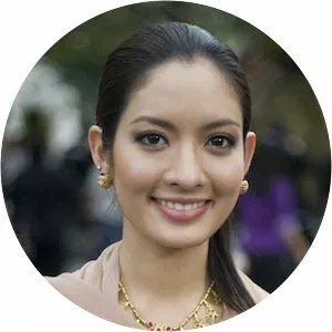 Taksaorn Paksukcharern - Thai actress