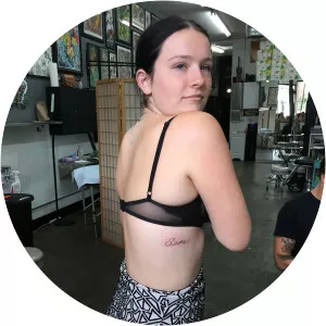 Tallulah Novogratz - Wolfgang Novogratz's sister