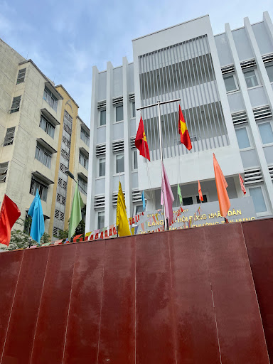 Tan Hung Ward People's Committee