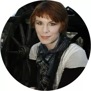 Tana French
