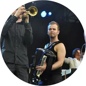 tania saedi stani vana