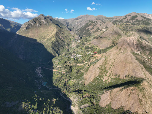 Tapairihua Square - Park in the Tapairihua District, Peru