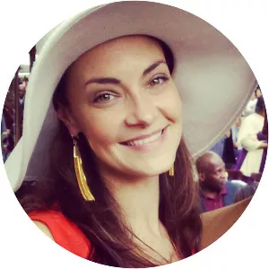 Tara Ochs - American actress