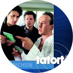 Tatort: Frau Bu lacht