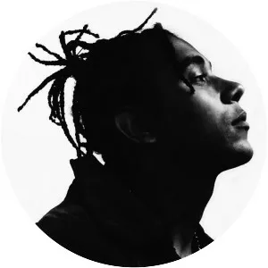 Tavn - Musical artist