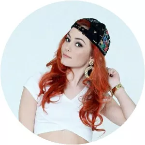 Tay Beckham - Singer