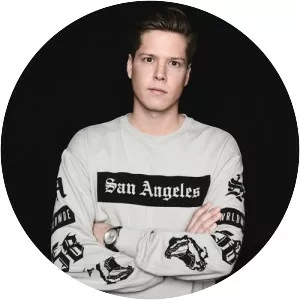 Ted Nights - Musical artist