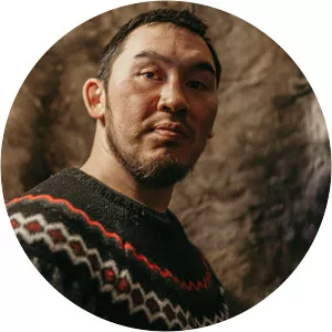 Terry Uyarak - Singer-songwriter