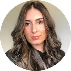 Thaiane Seghetto - Musical artist