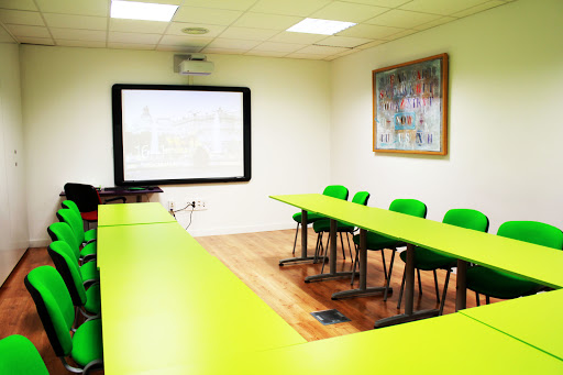 Thamesis Idiomas - English language school in Madrid, Spain