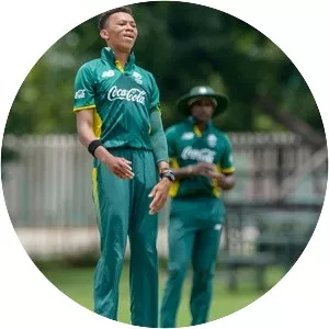 Thando Ntini
