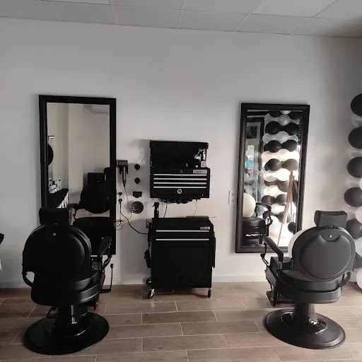 THE BARBER MONTESINOS - Barber shop in Paterna, Spain