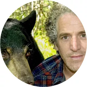 The Bear Family & Me (2011) - 2011 ‧ Nature documentary ‧ 1 season