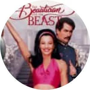 The Beautician and the Beast - 1997 ‧ Romance/Comedy of manners ‧ 1h 47m