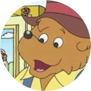 The Berenstain Bears Go Out for The Team
