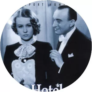 The Blue Star Hotel - 1941 ‧ Comedy ‧ 1h 29m