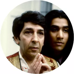 The Buddha of Suburbia