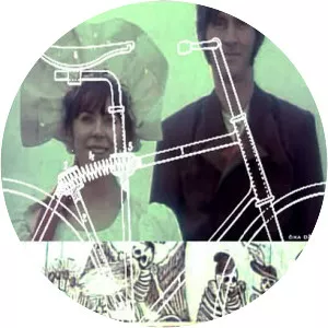 The Cyclists - 1970 ‧ War